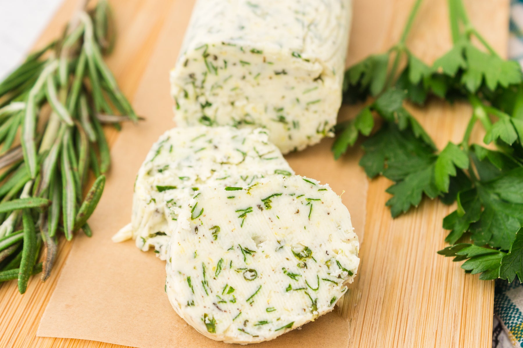 The Ultimate Love Potion: Garlic Butter, the Steak and Seafood's Secret Weapon