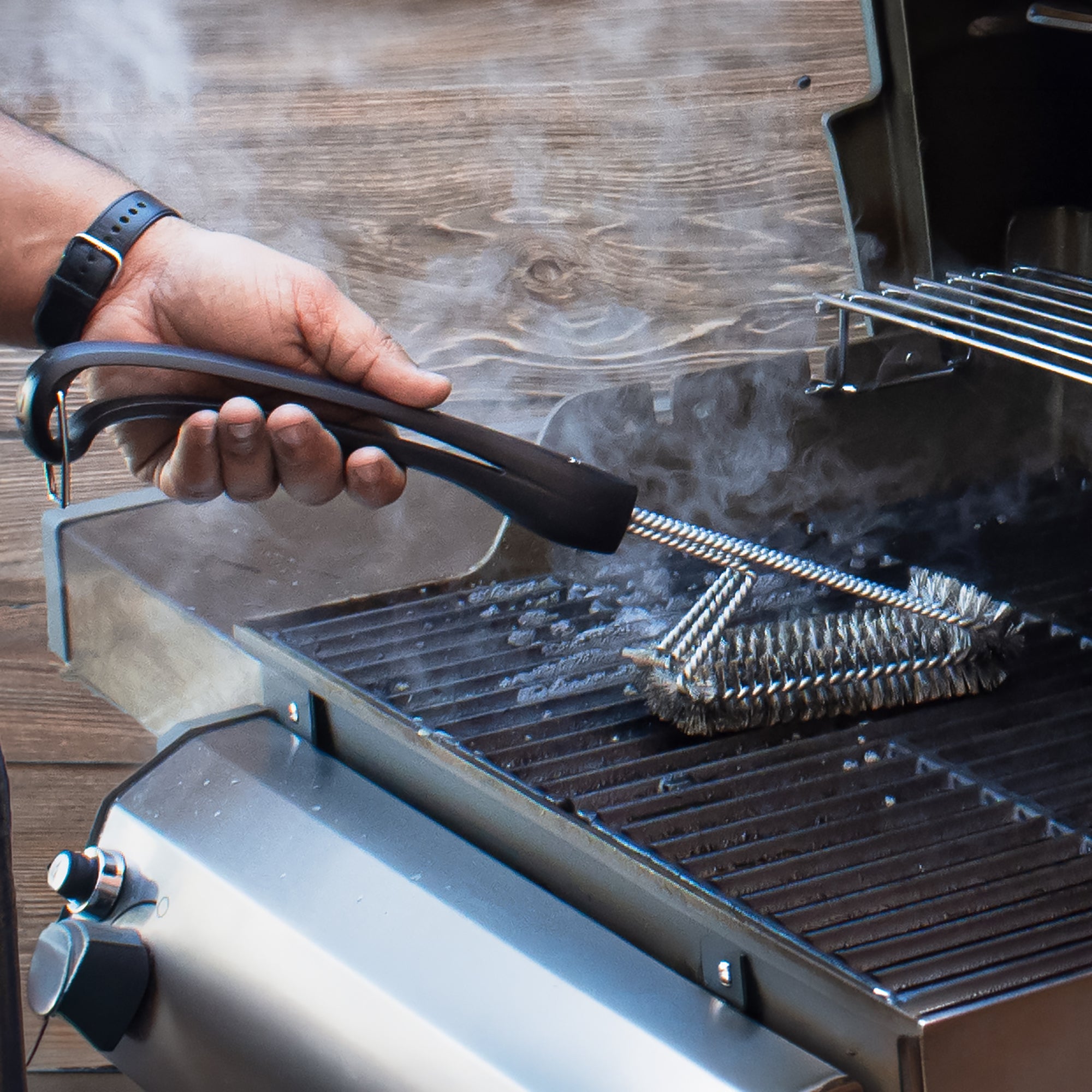 360 Clean Bristle Grill Brush with Black Handle